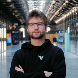 Foto di Maxim Ozolin