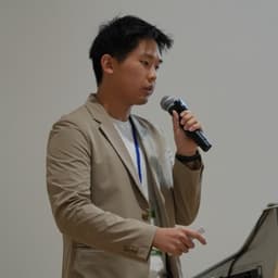 Foto di Rongou Zhou